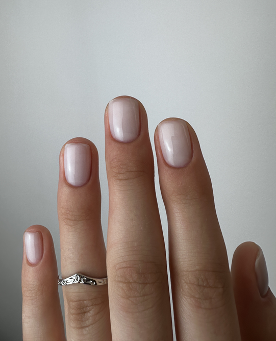 DARK PRO Base 03 15 ml – kamuflująca baza hybrydowa w chłodnym mlecznym odcieniu 3 dark pro base 03