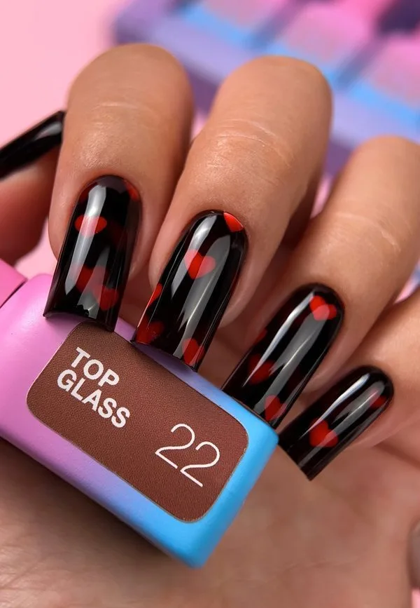 Walentynki 2025 — TOP 50: Manicure na Dzień Zakochanych 4